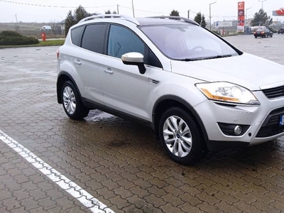 Ford Kuga Panorama Skóry Bi-Xenon 4x4