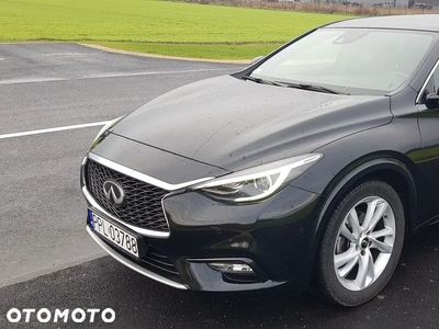 Infiniti Q30 1.6t Business Executive 7DCT