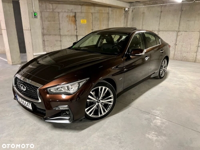 Infiniti Q50 2.0t Sport Sound Studio by Bose