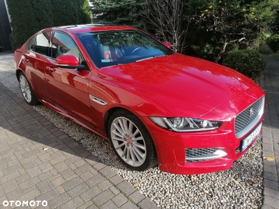 Jaguar XE 2.0 D R-Sport