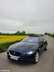 Jaguar XE 30t AWD Prestige