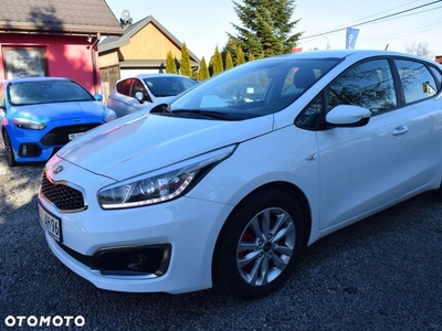 Kia Ceed 1.6 GDI Dream Team Edition