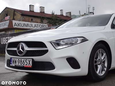 Mercedes-Benz Klasa A 180 Edycja specjalna 7G-DCT