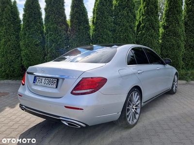 Mercedes-Benz Klasa E 220 d 9G-TRONIC