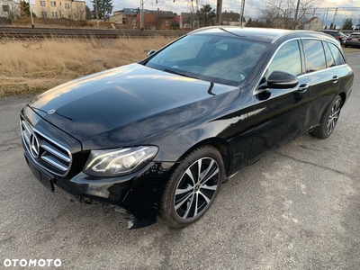 Mercedes-Benz Klasa E 220 d T 9G-TRONIC Exclusive