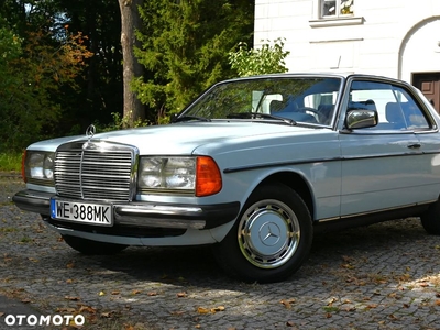 Mercedes-Benz W123