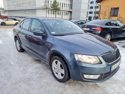 SKODA OCTAVIA hatchback