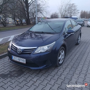 Toyota Avensis 1.8 benzyna Poliftowa