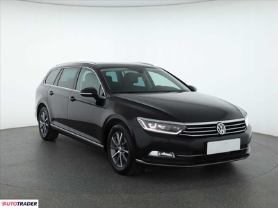 Volkswagen Passat 2.0 187 KM 2015r. (Piaseczno)