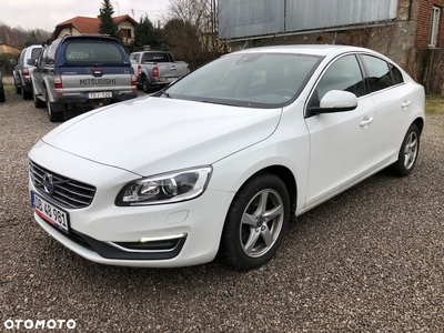 Volvo S60 D3 Drive-E Dynamic Edition (Momentum)