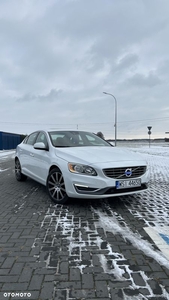 Volvo S60 T5 Drive-E Base