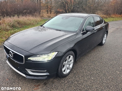 Volvo S90 D4 Momentum