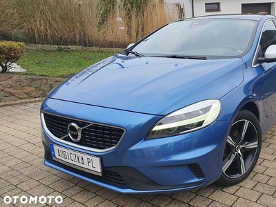 Volvo V40 D2 Drive-E R-Design Momentum