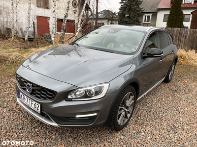 Volvo V60 Cross Country D3 Drive-E Summum