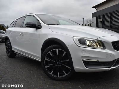 Volvo V60 Cross Country D4 Summum