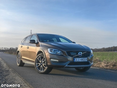 Volvo V60 Cross Country