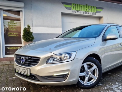 Volvo V60 D2 Geartronic Momentum