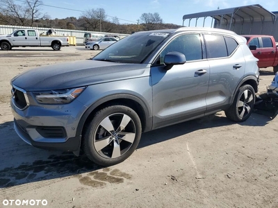 Volvo XC 40 T5 AWD Momentum