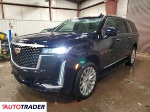 Cadillac Escalade 6.0 benzyna 2022r. (LANSING)