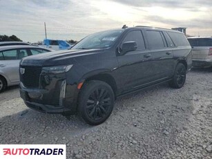 Cadillac Escalade 6.0 benzyna 2022r. (TAYLOR)