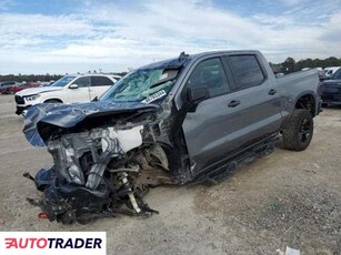 Chevrolet Silverado 5.0 benzyna 2021r. (HOUSTON)