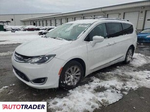 Chrysler Pacifica 3.0 benzyna 2019r. (LOUISVILLE)