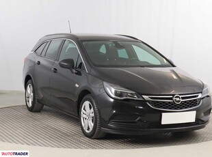 Opel Astra 1.6 108 KM 2017r. (Piaseczno)