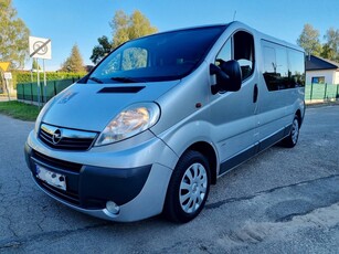 Opel Vivaro I 2.0 115KM Long 9 osób