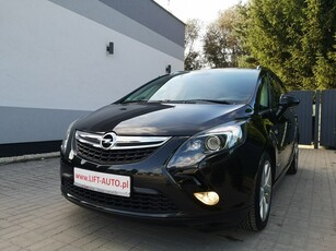 Opel Zafira C 1.4T 140 KM Klimatronik Temp 7 osób Navi Ledy ALU 18 OPC Bi xenon