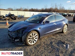 Tesla Model 3 benzyna 2019r. (ASSONET)