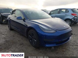 Tesla Model 3 benzyna 2021r. (CLAYTON)