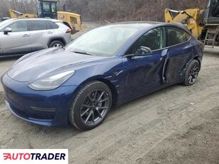 Tesla Model 3 benzyna 2022r. (MARLBORO)