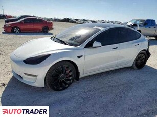 Tesla Model 3 benzyna 2023r. (ARCADIA)