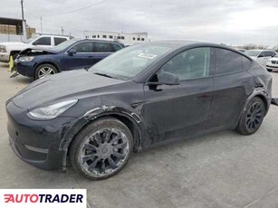 Tesla Model Y benzyna 2021r. (GRAND PRAIRIE)