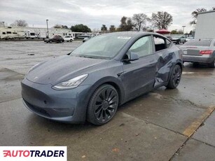 Tesla Model Y benzyna 2021r. (SACRAMENTO)