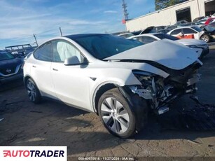 Tesla Model Y benzyna 2023r. (LAKE CITY)