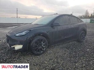 Tesla Model Y benzyna 2023r. (PORTLAND)