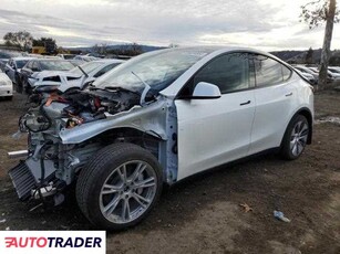 Tesla Model Y benzyna 2023r. (SAN MARTIN)