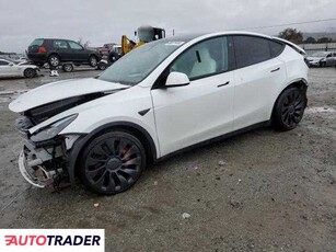 Tesla Model Y benzyna 2023r. (SAN MARTIN)