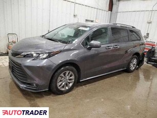 Toyota Sienna 2.0 hybrydowy 2025r. (FRANKLIN)