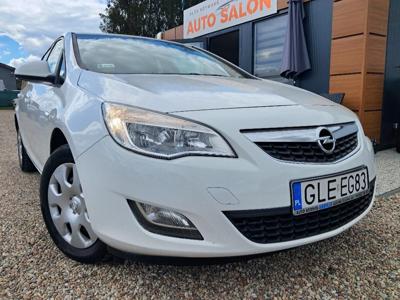 Używane Opel Astra - 24 900 PLN, 189 555 km, 2012