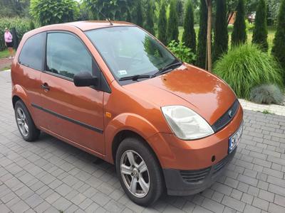 Używane Ford Fiesta - 4 800 PLN, 212 000 km, 2003