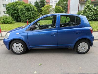 Używane Toyota Yaris - 4 800 PLN, 201 000 km, 2002