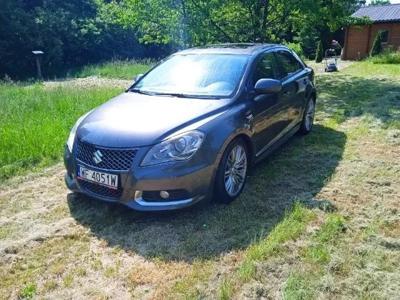 Używane Suzuki Kizashi - 33 000 PLN, 302 000 km, 2011