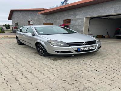 Używane Opel Astra - 12 900 PLN, 243 421 km, 2005