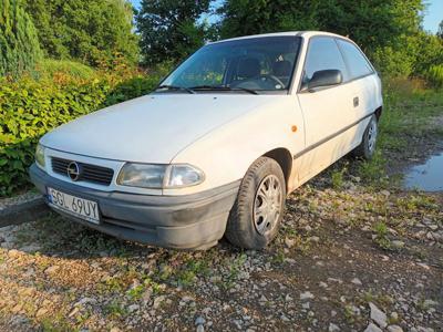 Używane Opel Astra - 1 900 PLN, 260 000 km, 1997