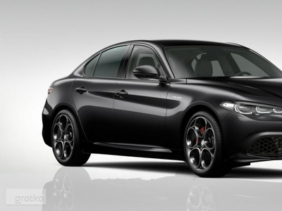 Alfa Romeo Giulia Veloce 2.0 GME 280 KM | Czarny Vulcano| Premium & Asystent kierowcy