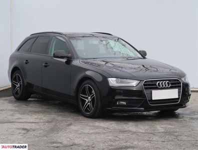 Audi A4 2.0 140 KM 2012r. (Piaseczno)