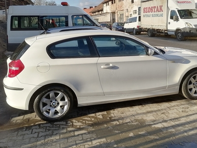 BMW SERIA 1 I (E81/E82/E87/E88) 2009r. 2.0 benz.