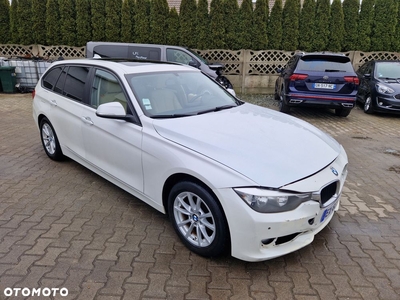 BMW Seria 3 318d DPF Touring Edition Exclusive